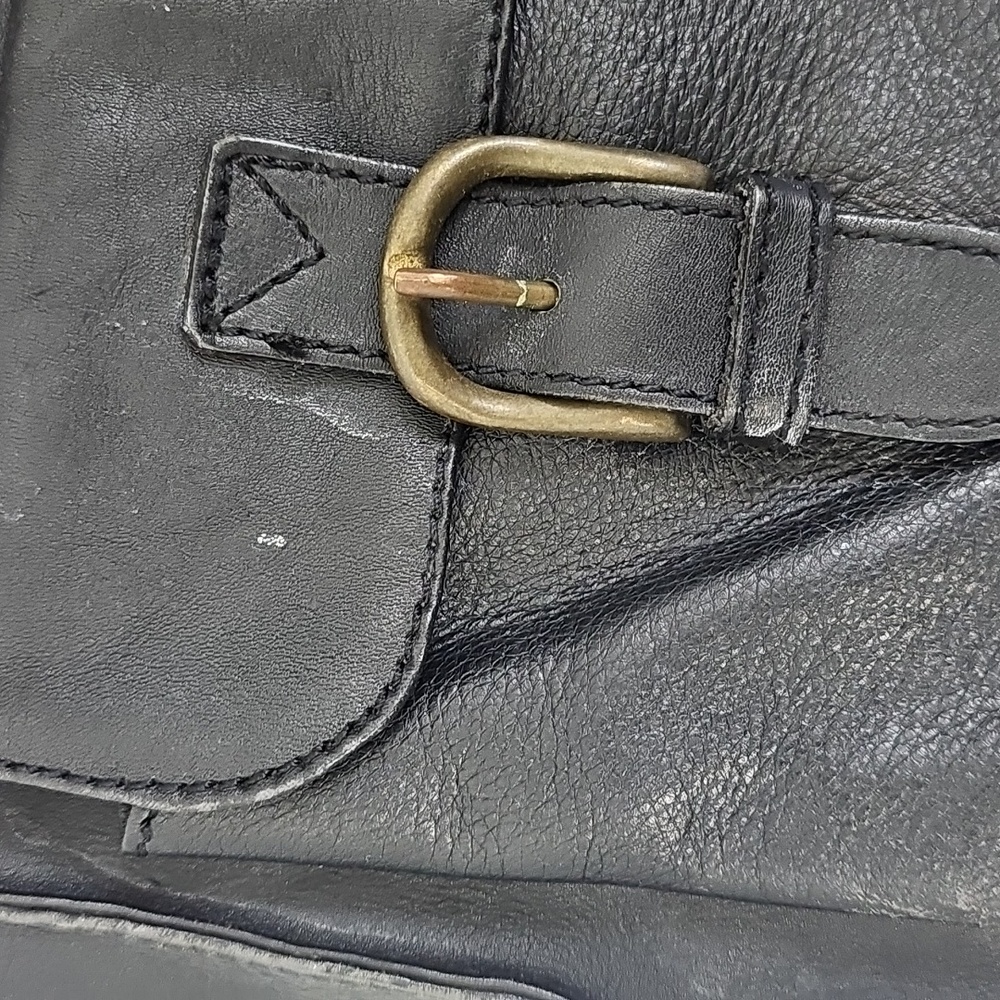 Black Leather Backpack Carrier - Picture 5 of 13